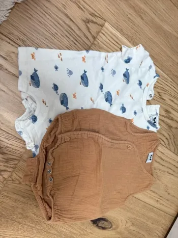 lot de 2 combishort tape à l’œil 3 mois