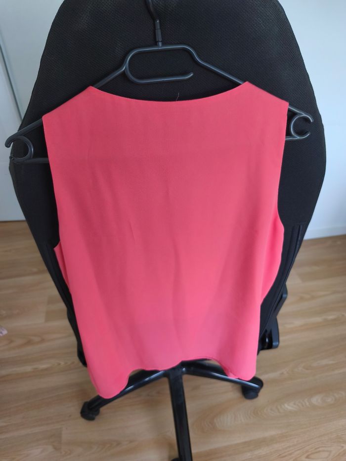 Haut léger couleur corail - photo numéro 2