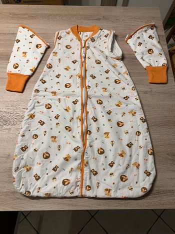 Gigoteuse motif forêt