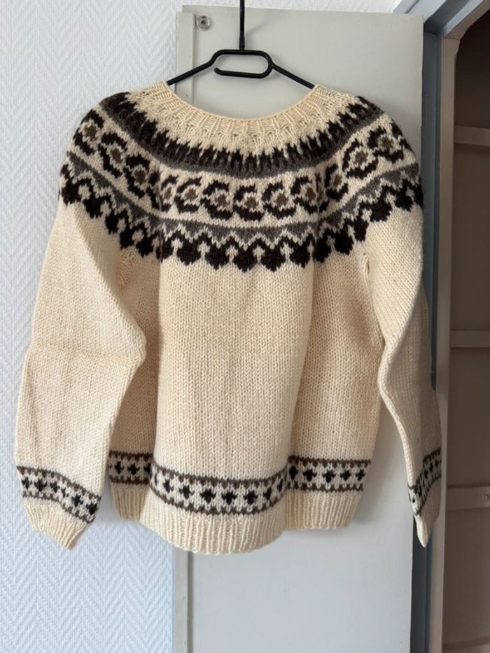 Pull en laine taille S - photo numéro 2