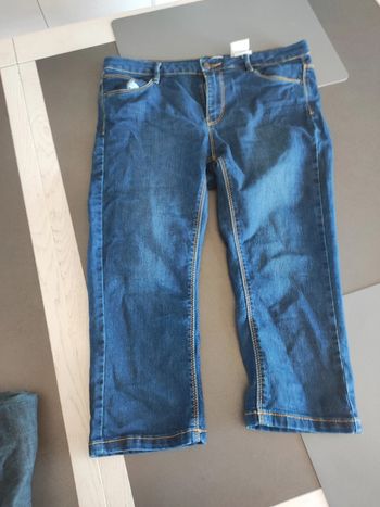 Pantacourt camaïeu taille 42 coupe serrer