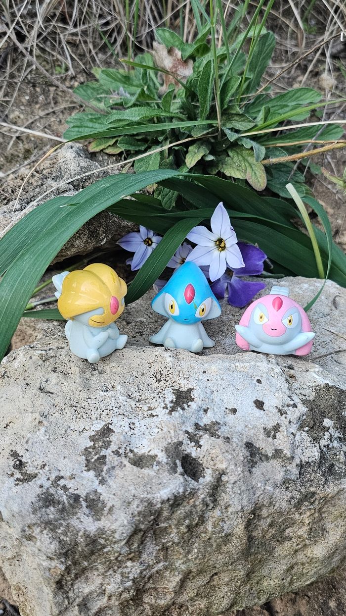 Super figurine Pokemon Nintendo finger puppet évolution crefadet Crefollet Crehelf - photo numéro 1