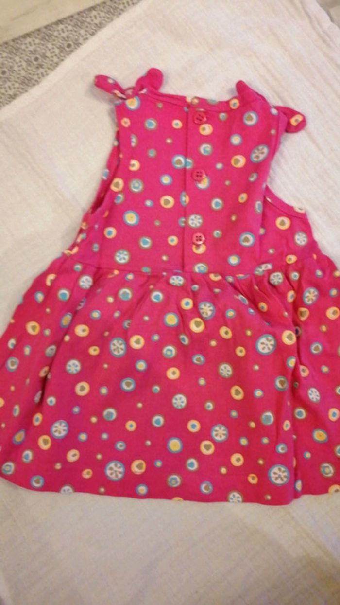 Robe rose sans manches - photo numéro 3