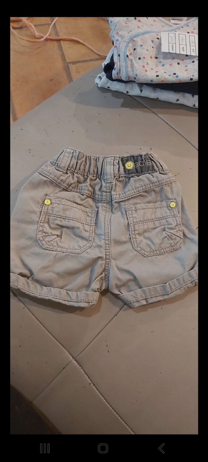 Short 3 mois obaibi - photo numéro 3