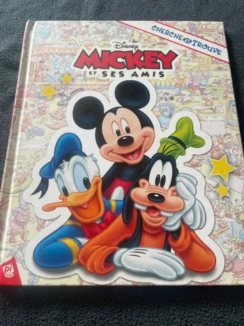 Livre de Mickey et ses amis « cherche et trouve »