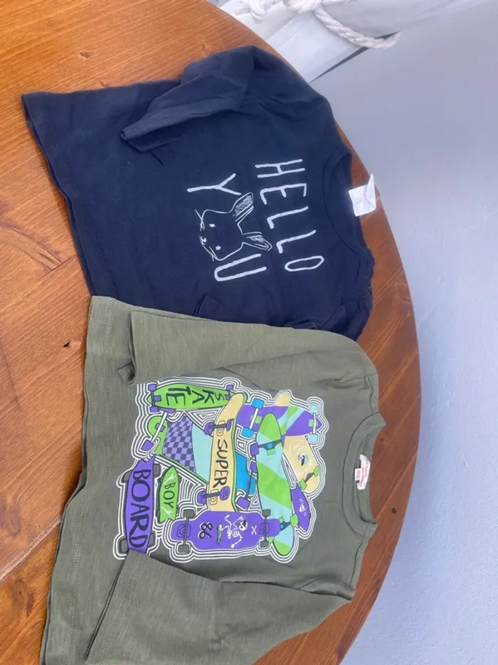 2 tee shorts grandes manches 2 ans neuf du pareil au même