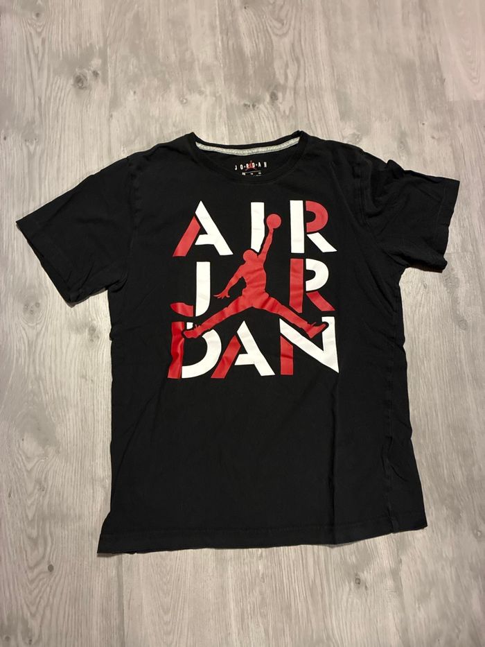 TEE shirt JORDAN taille XL