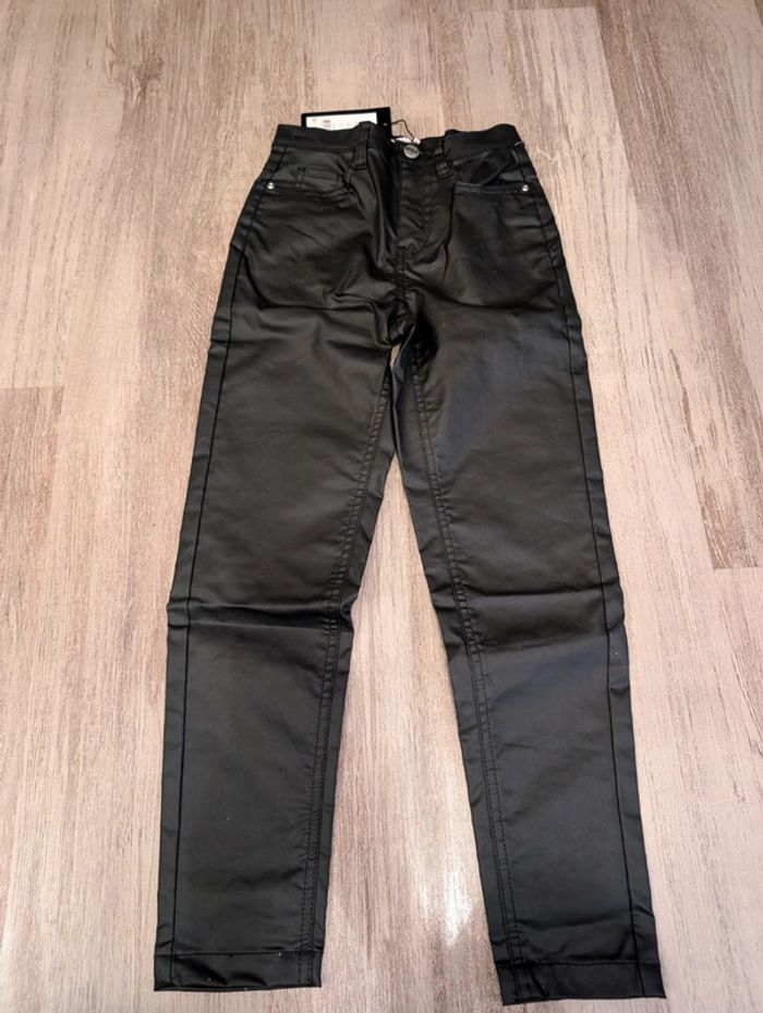 Pantalon enduit neuf 10 ans slim