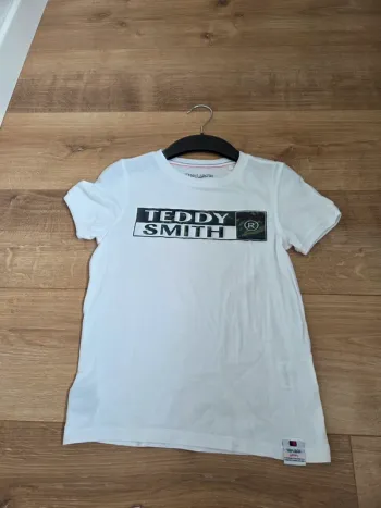 Tee-shirt Teddy Smith taille 8ans
