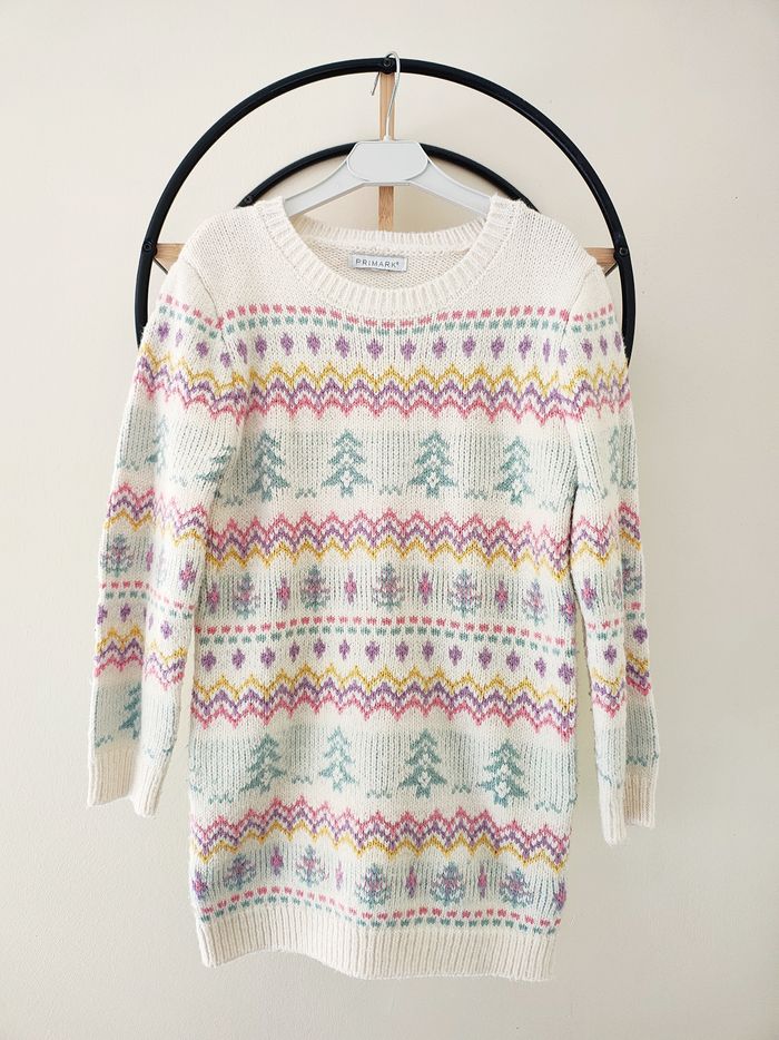 6 8 ans robe pull hivers ( étiquette coupée)