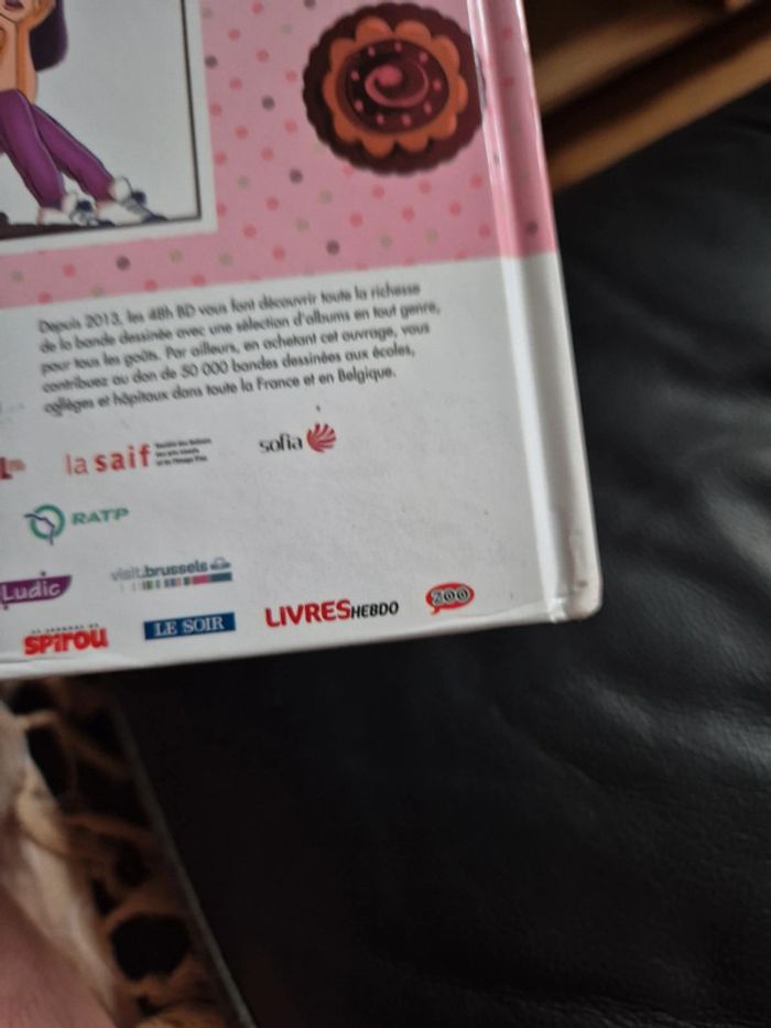 bande dessinée coeur cerise de Cathy Cassidy - photo numéro 3