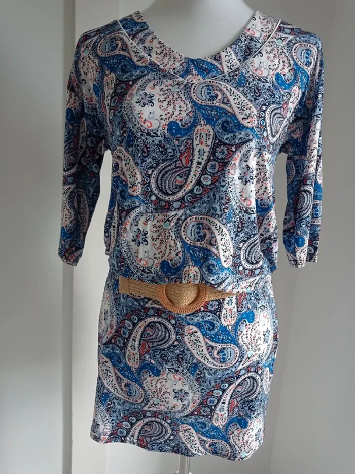 Robe bleue manches trois quart imprimé fantaisie T.M Quinze heures trente Paris