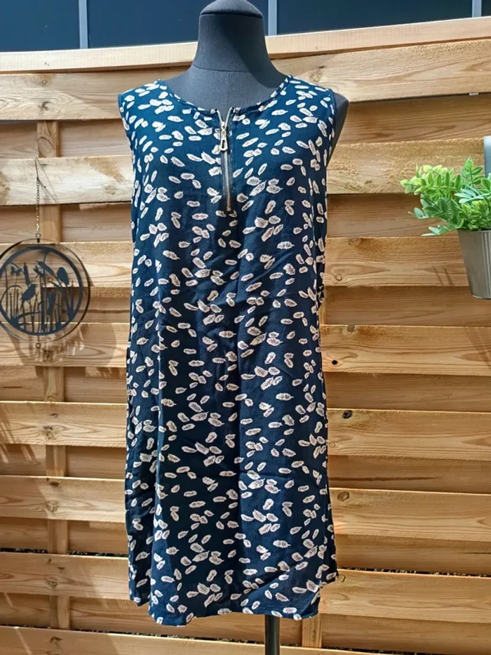 Robe fluide et légère taille M - photo numéro 2