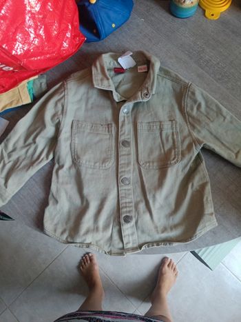 Veste en jean bouton pression snoopy taille 2 3 ans