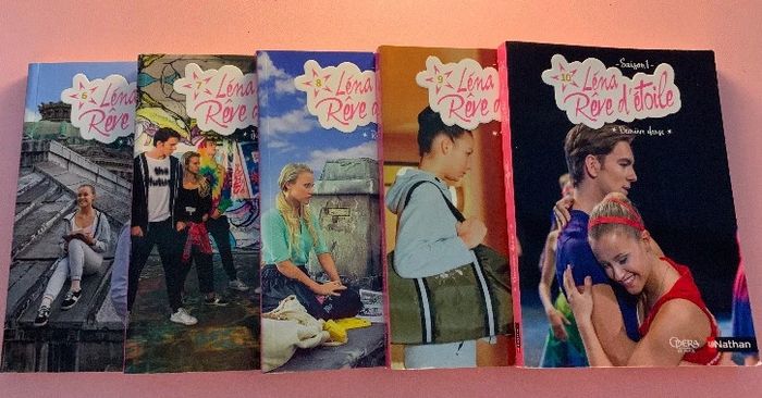 Tome 6 a 10 de Lena rêve d’étoile .