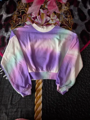 Pull crop top