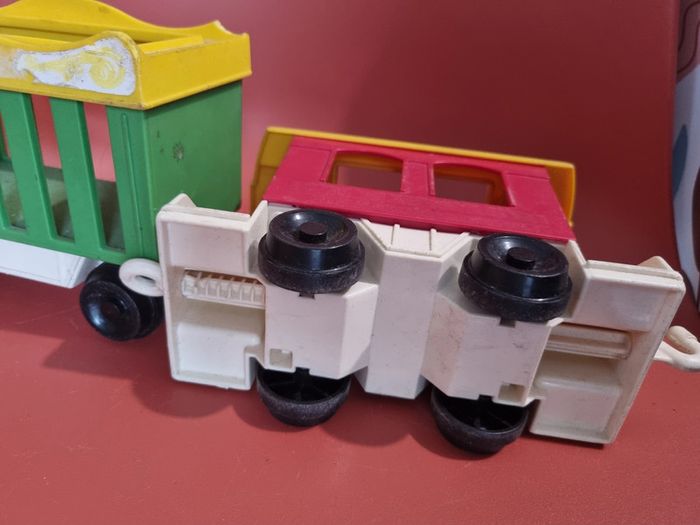 train circus fisher price des années 80' à nettoyer - photo numéro 11