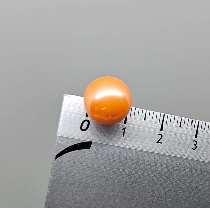 Paire de boucles d'oreilles.
Neuve. - photo numéro 2