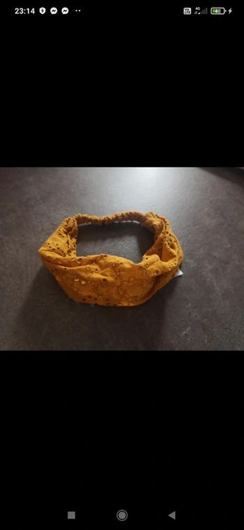 Bandeau dentelle moutarde