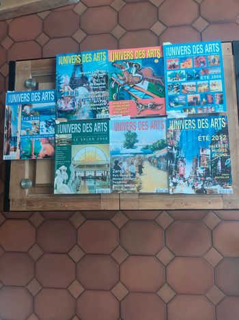 Lot 7 magazines L’Univers des Arts vintage (2006–2012) Galeries, Salons, Artistes