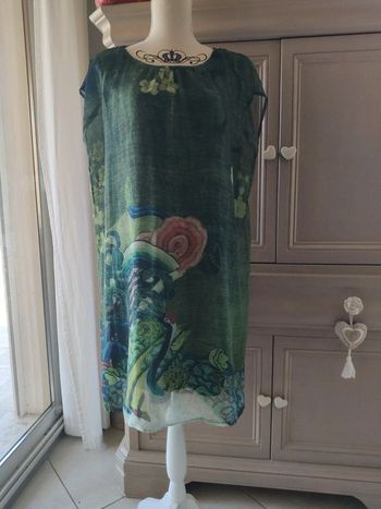 Robe fluide imprimé ton vert voile taille 42