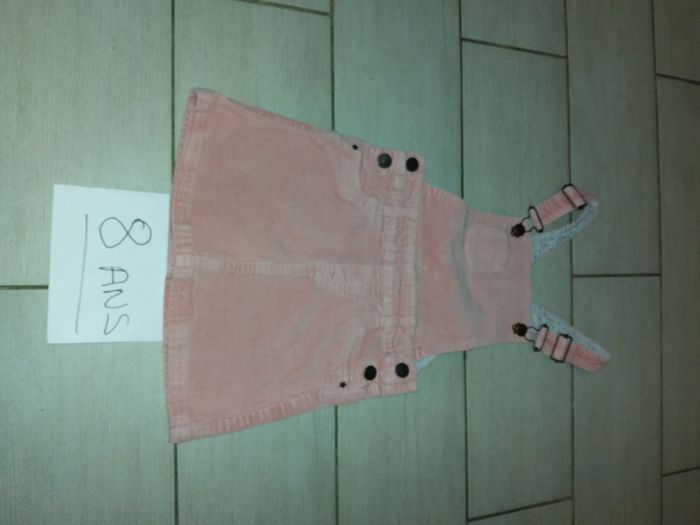 Robe type Salopettes taille 8 ans okaidi