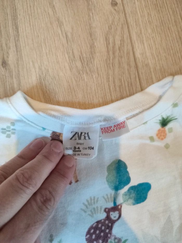 Lot 2 t shirt 3-4 ans - photo numéro 4