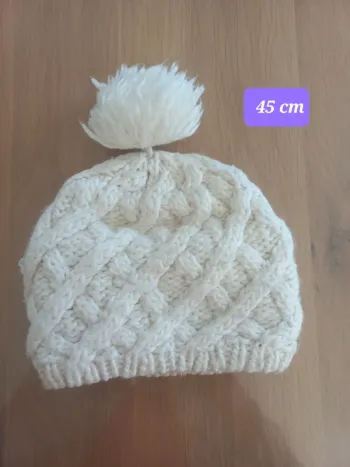Bonnet 45 cm 9 mois