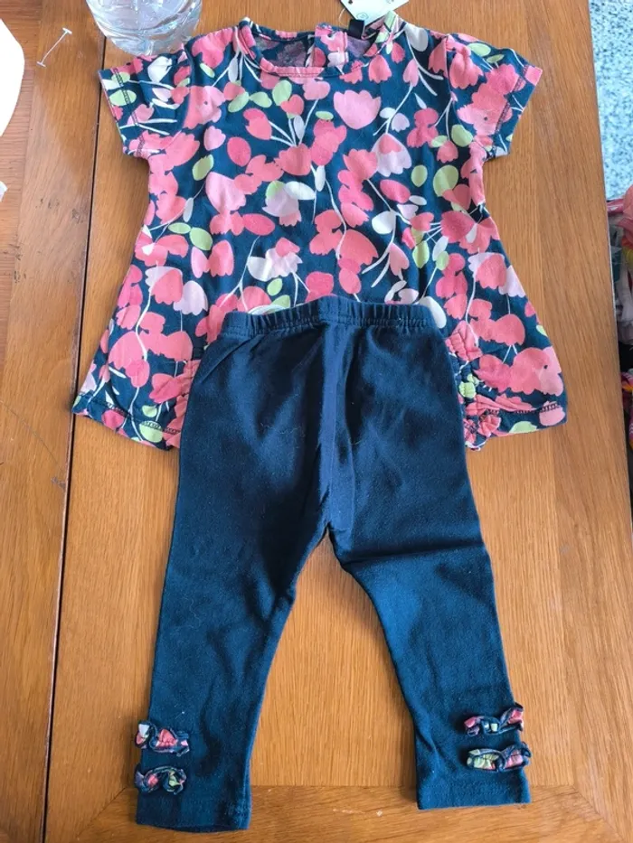 318272 ensemble tunique + legging fille 12 mois