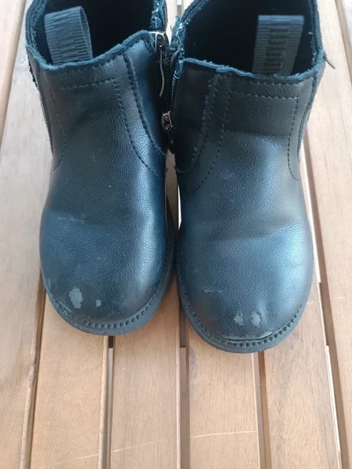 Bottines noires pointure 28 - photo numéro 2