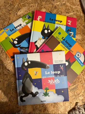 Lot de livre le loup neufs