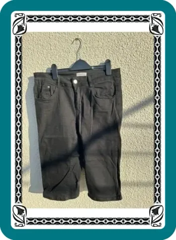 Short noir 42
