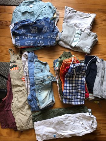 Lot 49 vêtements 12 mois été