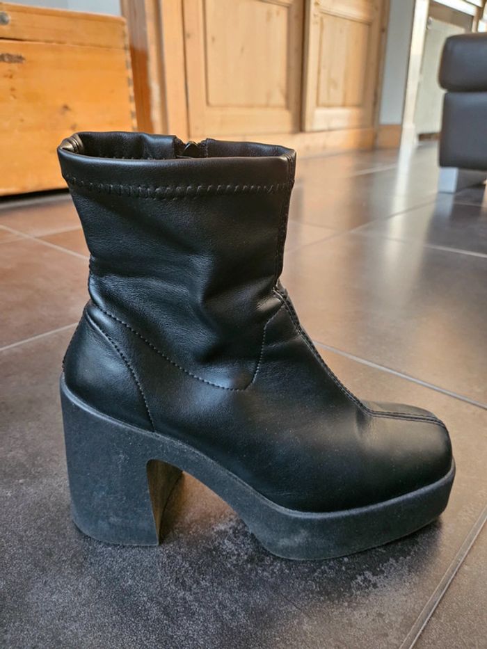 Bottes talons haut - photo numéro 2