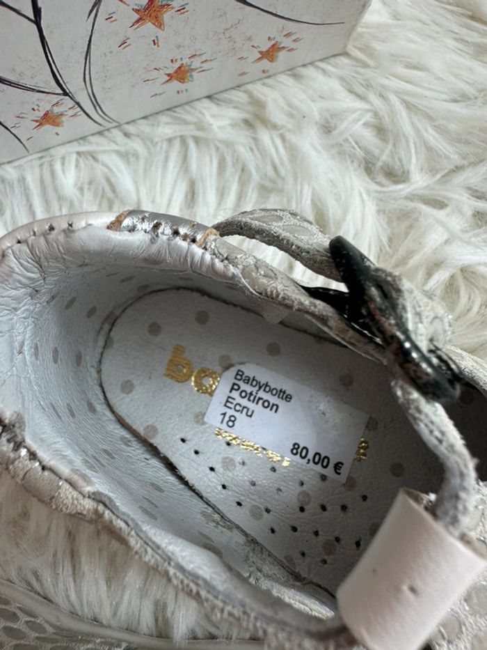 Paire de sandales Babybotte taille 18 - photo numéro 4