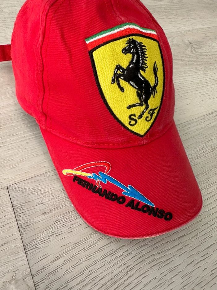 Casquette Ferrari - photo numéro 2