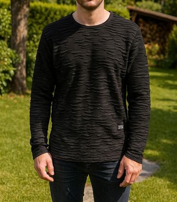 Très beau pull pour homme à longue manche