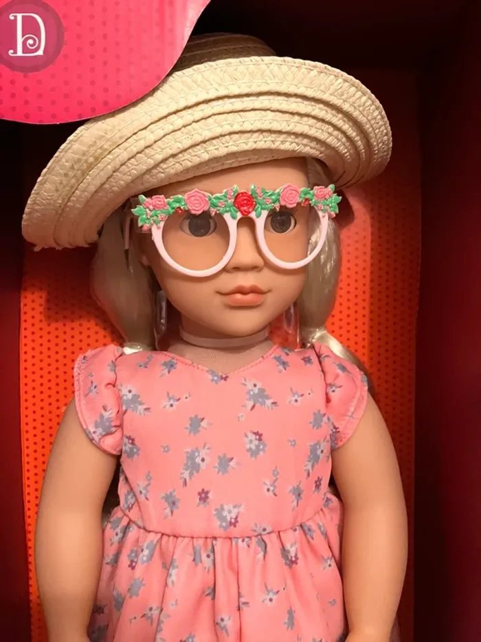 Poupée blonde dahlia - photo numéro 2