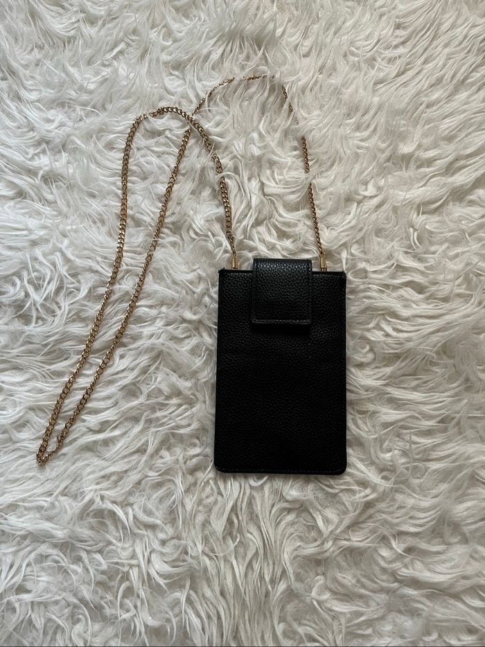 Petite pochette simili cuir noire anse chaînette dorée TBE 👝