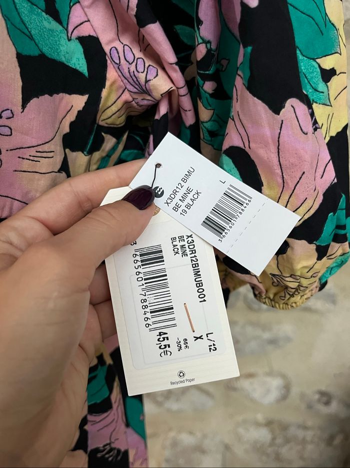 Billabong - Robe noire violet jaune Lila à fleurs fleurie printemps été be mine neuve - photo numéro 3