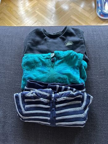 Lot sweat-shirt et gilet