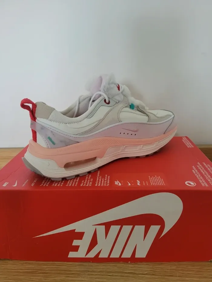 Nike Air Max Bliss T38,5 100% Authentique - photo numéro 6