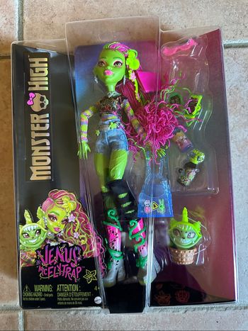 Poupée Monster High Vénus McLytrap Neuf