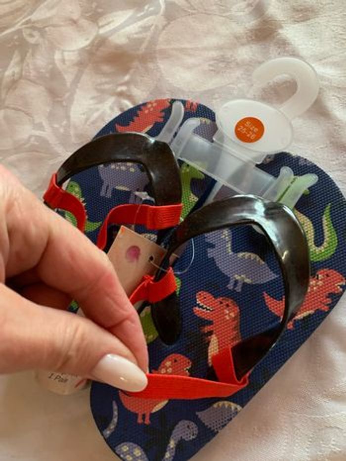 Tongs garçon 👦🏻 25/26 avec élastique de maintien - photo numéro 2