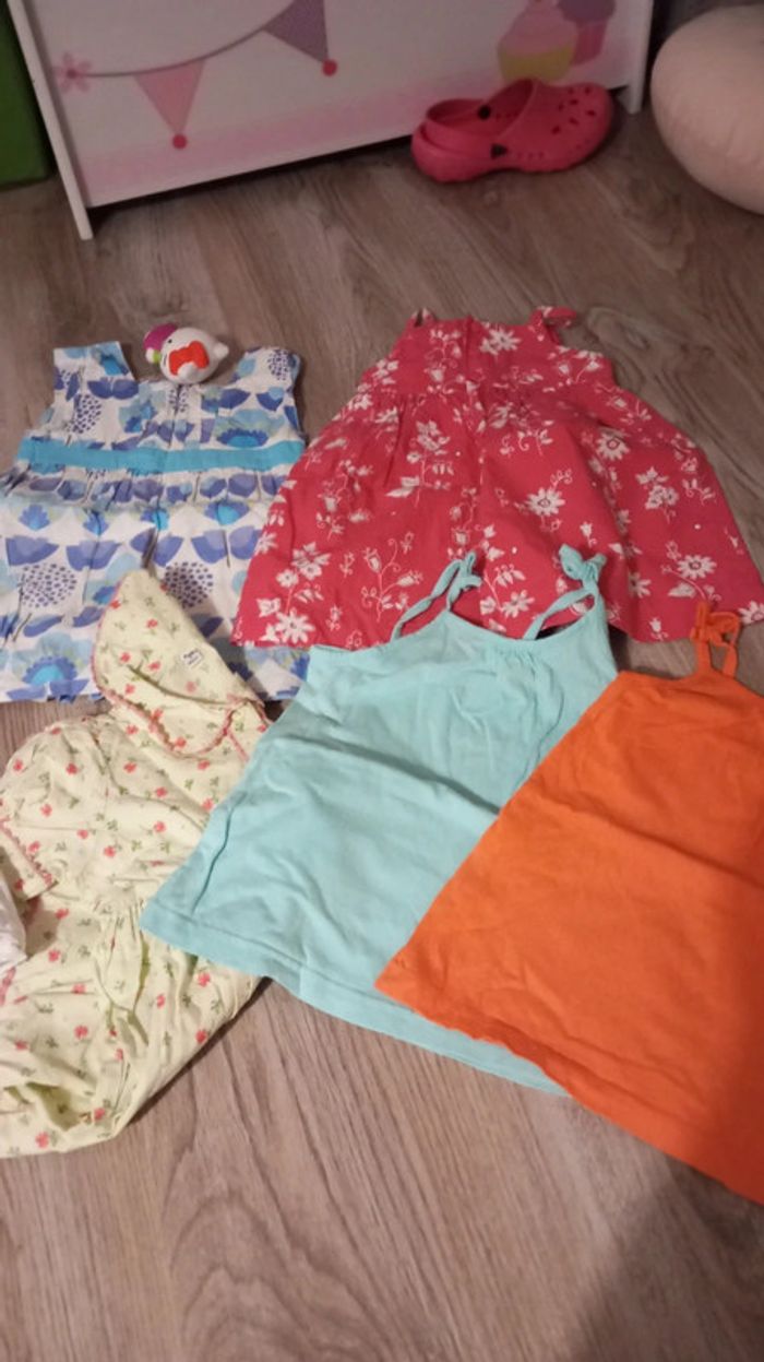 Gros lot robes - photo numéro 3