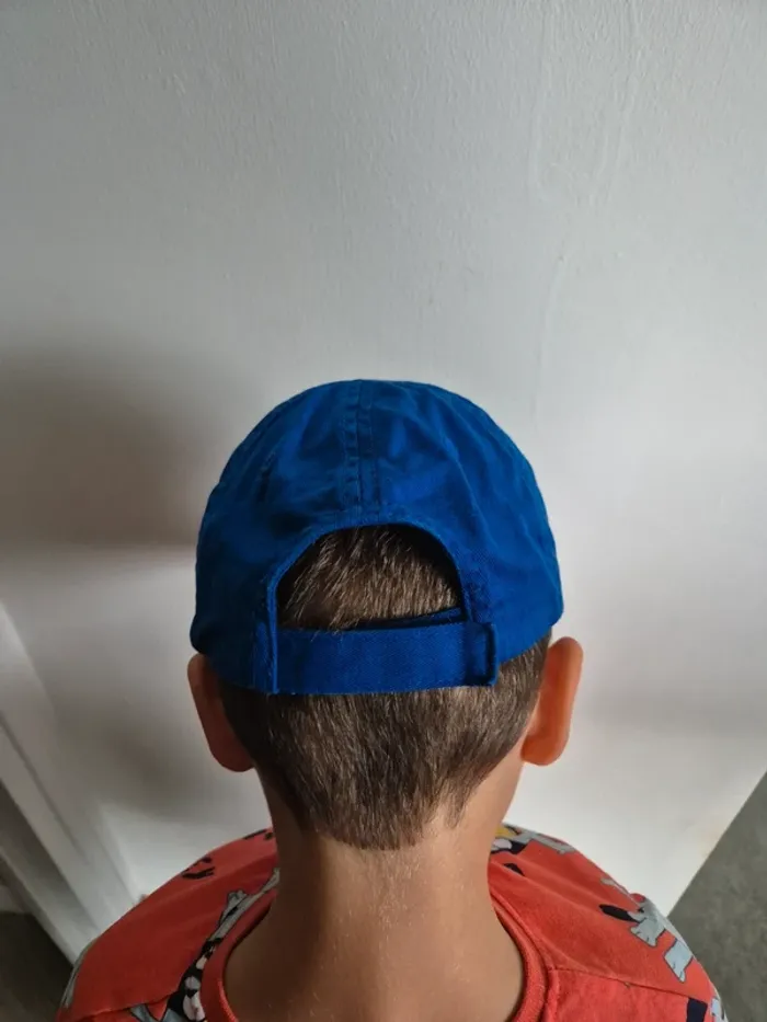 Casquette h&m thermocollant - photo numéro 2