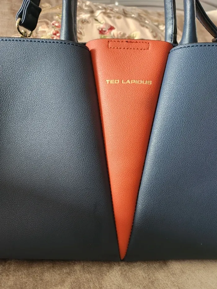 Sac à main – Bicolore bleu marine et brique ted lapidus – Comme neuf - photo numéro 2