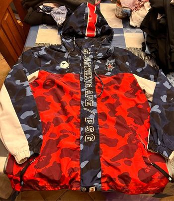 Blouson PSG collab A Bathing BAPE
