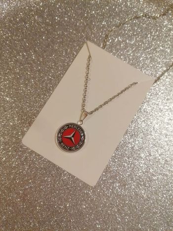 Collier Mercedes-Benz