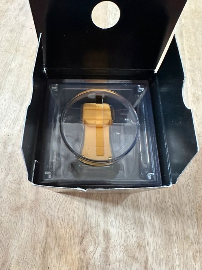 NEUF Ice Watch Digit Rétro montre femme Ladies plastic strap dorée or - photo numéro 6